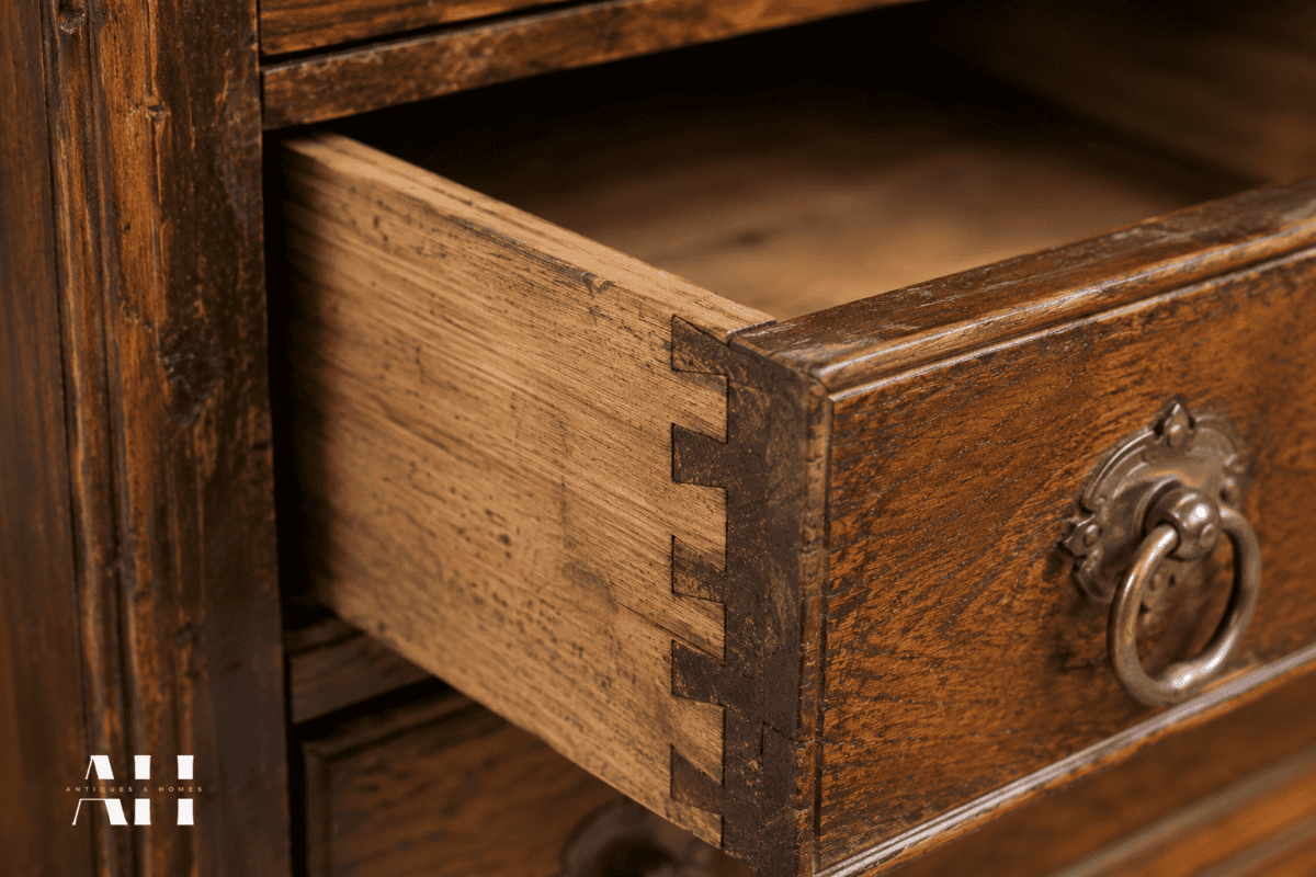 hand cut dovetail joints on  wooden drawer
